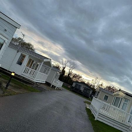 Villa Luxurious 6 Berth Swift Bordeaux On Lyons Robin Hood Rhyl à Meliden Extérieur photo