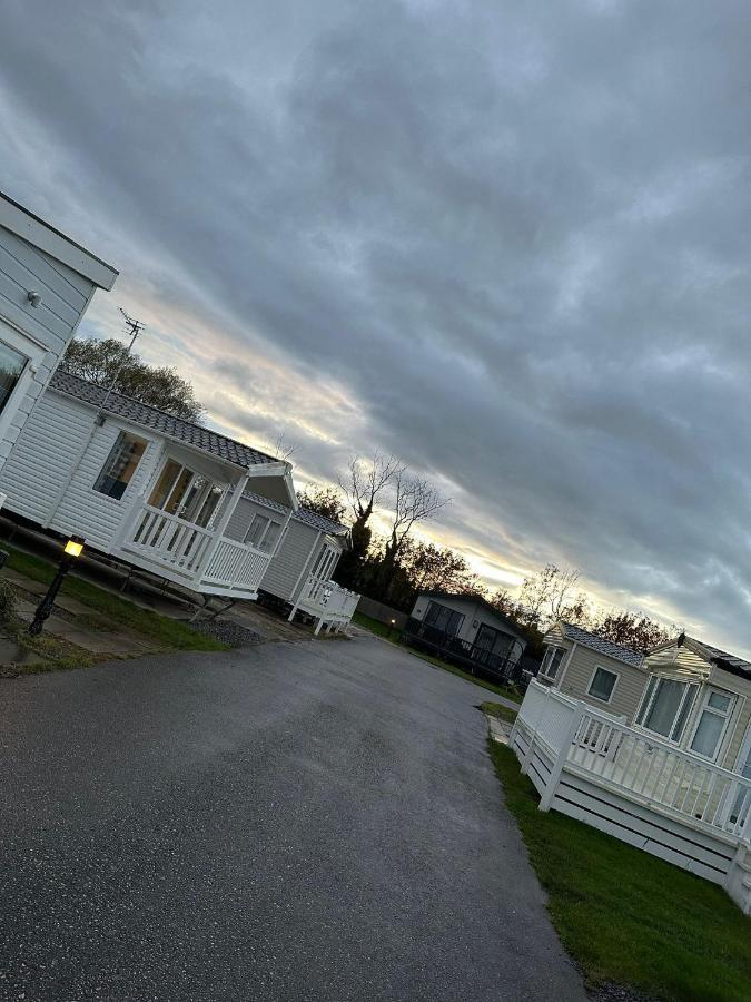 Villa Luxurious 6 Berth Swift Bordeaux On Lyons Robin Hood Rhyl à Meliden Extérieur photo