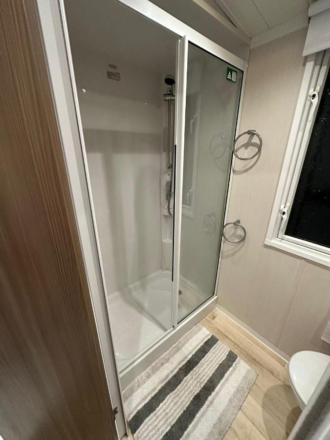 Villa Luxurious 6 Berth Swift Bordeaux On Lyons Robin Hood Rhyl à Meliden Extérieur photo